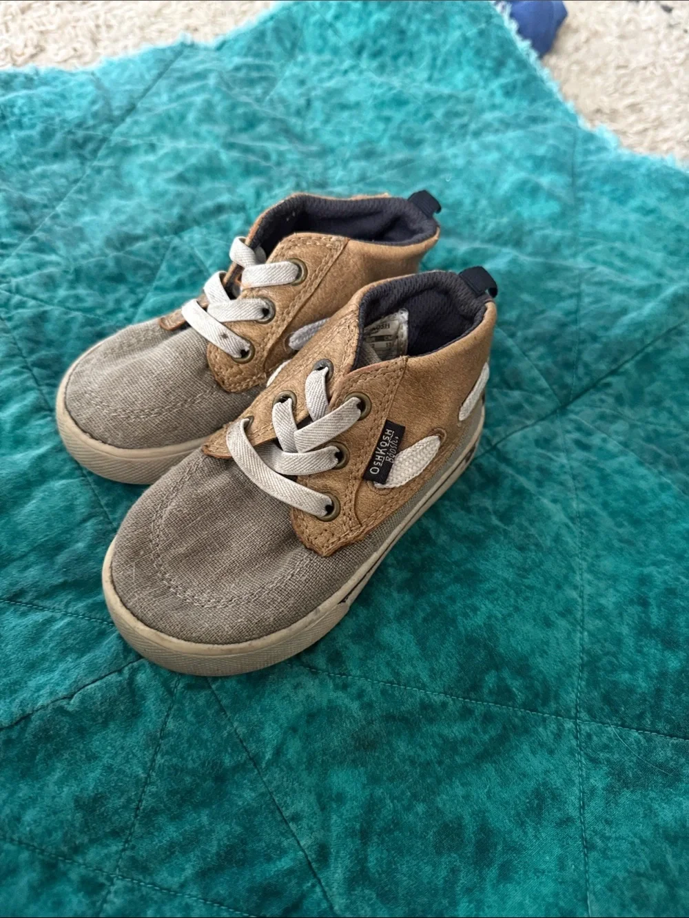 OshKosh B'gosh Gray and Tan Kids Sneakers